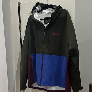 Cotopaxi Men's Olive and Blue Raincoat
